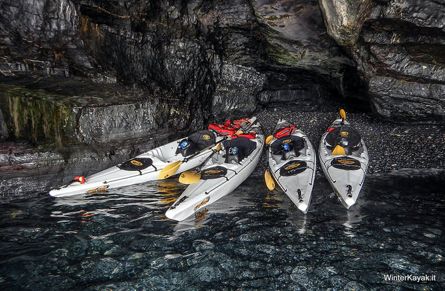 In kayak a Bergeggi - Grotta Maiolo