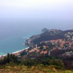 Lo spettacolare colpo d'occhio su Bergeggi dall'alto del Monte Sant'Elena