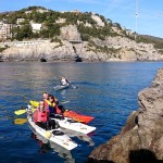 Daniela all'isola di Bergeggi  con Winterkayak