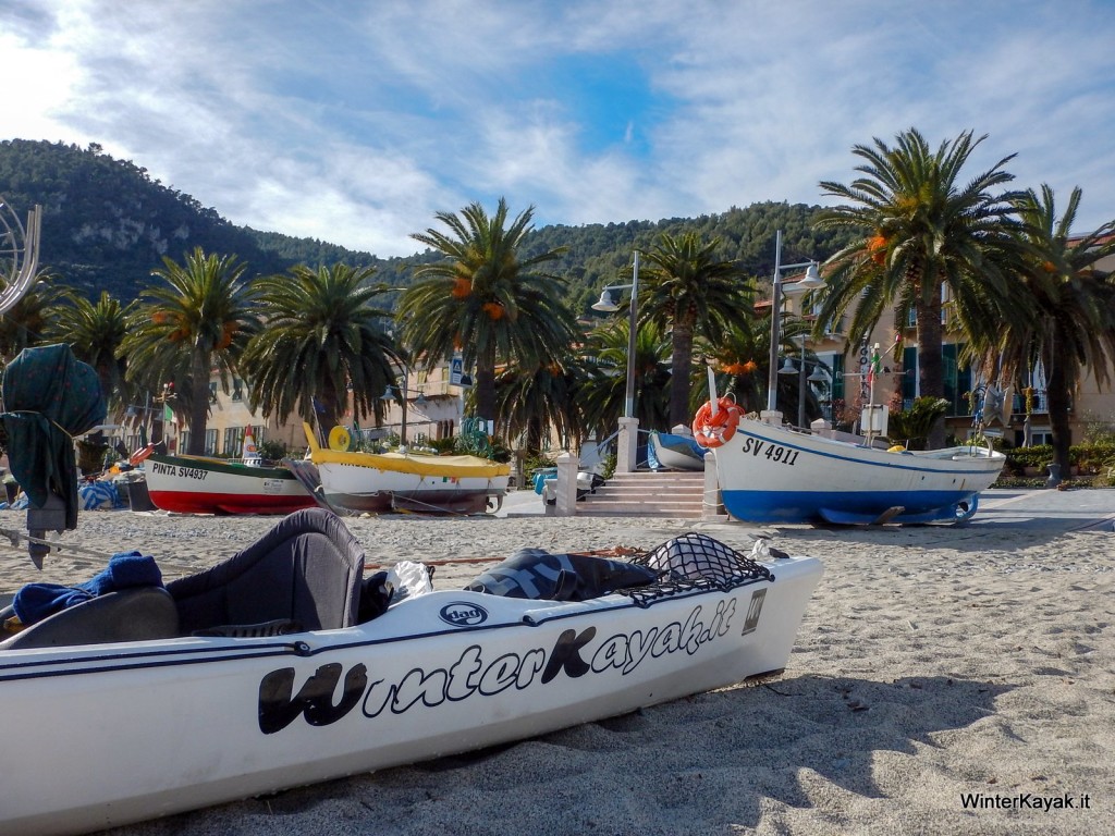 In Kayak a Noli (Liguria)