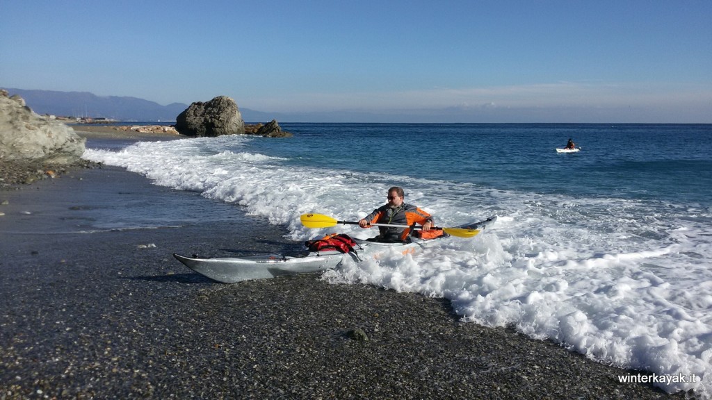 Surf in kayak a Bergeggi
