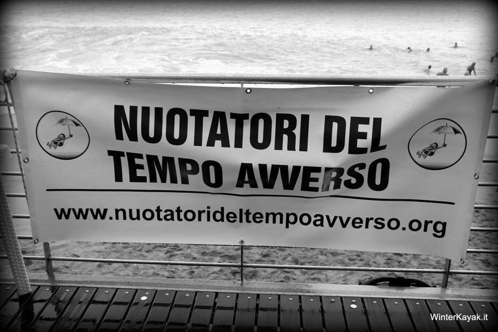 nuotatori del tempo avverso